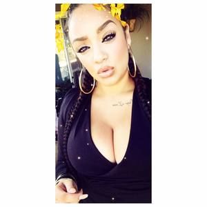 Meet your Posher, Estibi